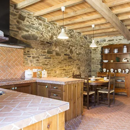 Casa Albatros * Paderne (A Coruna)
